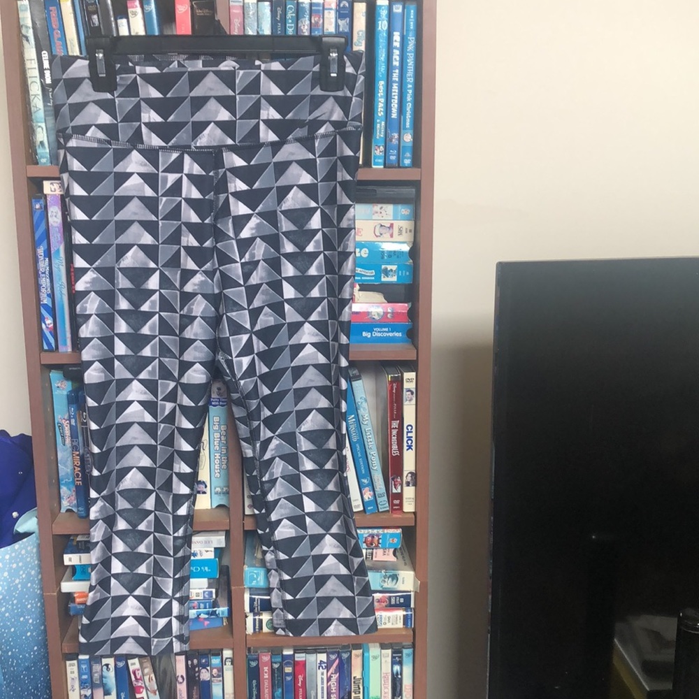Nike Black One Diamond Legend Recycled Cropped  Leggings Sz S